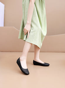 "Sparkle in Comfort: Piccadilly Glitter Black Slip-On Ballerina Shoes" (122.005)