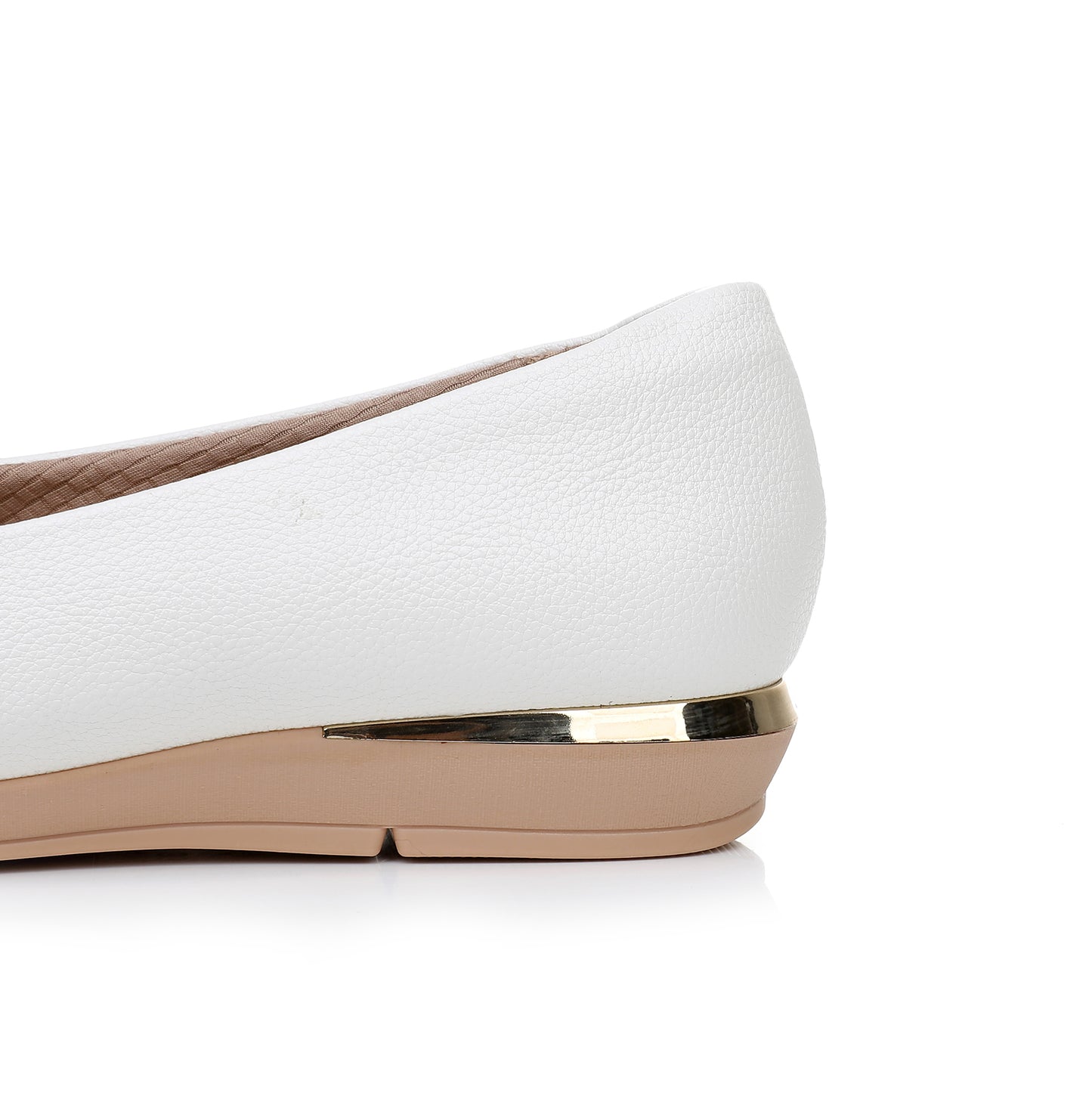 Relax White Flat Ladies Shoes (147.191)