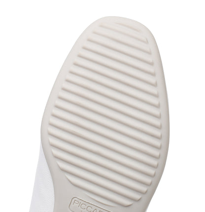 "Graceful Comfort with White Ballet Flat Shoes" (250.132)