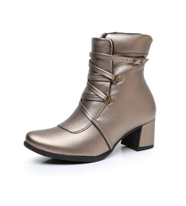 "Step in Style: Piccadilly Round Toe Ankle Boot with Blocked Heel" (654.038)