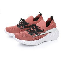 女用鮭魚粉紅 Flyknit 運動鞋 (993.002-4)