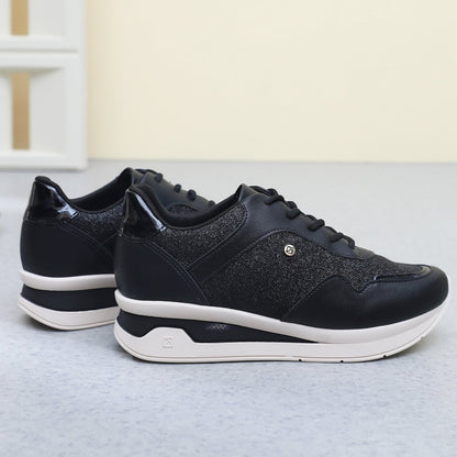 Luxe Comfort Lace-Up Sneakers (996.036)
