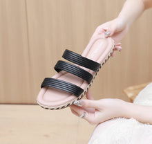 Black Sandals for Women (404.044)