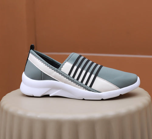 Piccadilly Green & White Women's Lightweight Slip-On Sneakers with SOSI Footbed (S005035)