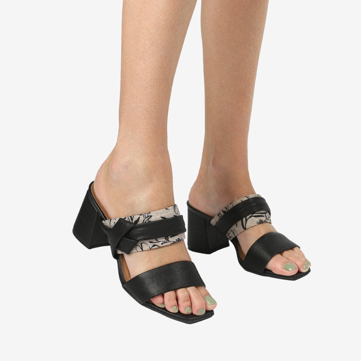 Chunky Charm Dual Strap Sandal - Black (626.008)