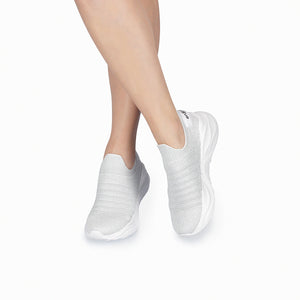 銀色 Flyknit ENERGY 女士運動鞋 (909.001) 
