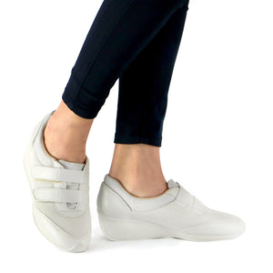 White Sneakers for Women (962.022) - SIMPLY SHOES HONG KONG
